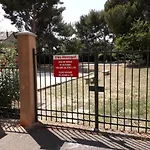 Nature Et Loisirs: Parking/ Piscine アパート バンドール