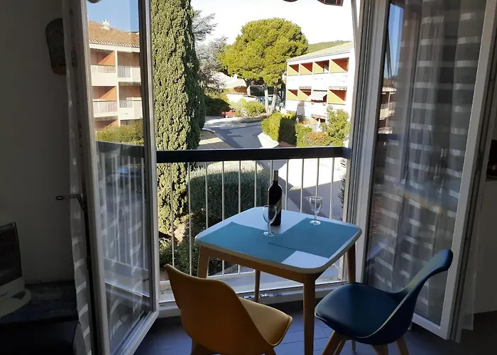 Nature Et Loisirs: Parking/ Piscine Apartment Bandol