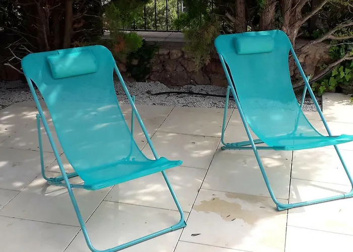 Apartment Nature Et Loisirs: Parking/ Piscine Bandol
