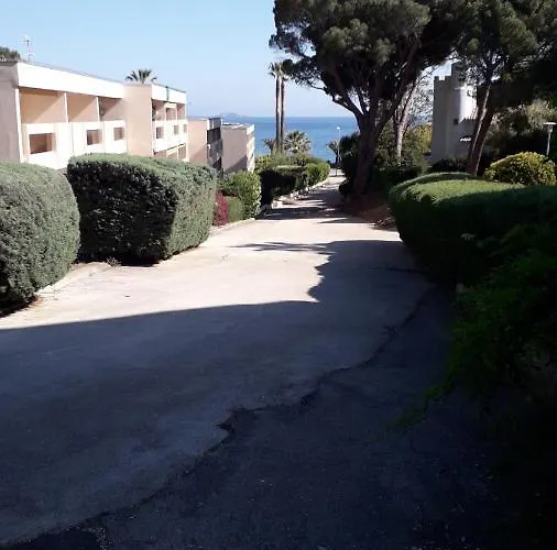 Apartment Nature Et Loisirs: Parking/ Piscine
