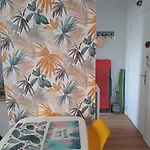 Apartamento Nature Et Loisirs: Parking/ Piscine Bandol