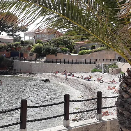 Nature Et Loisirs: Parking/ Piscine Appartement