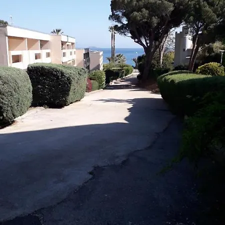 Apartamento Nature Et Loisirs: Parking/ Piscine